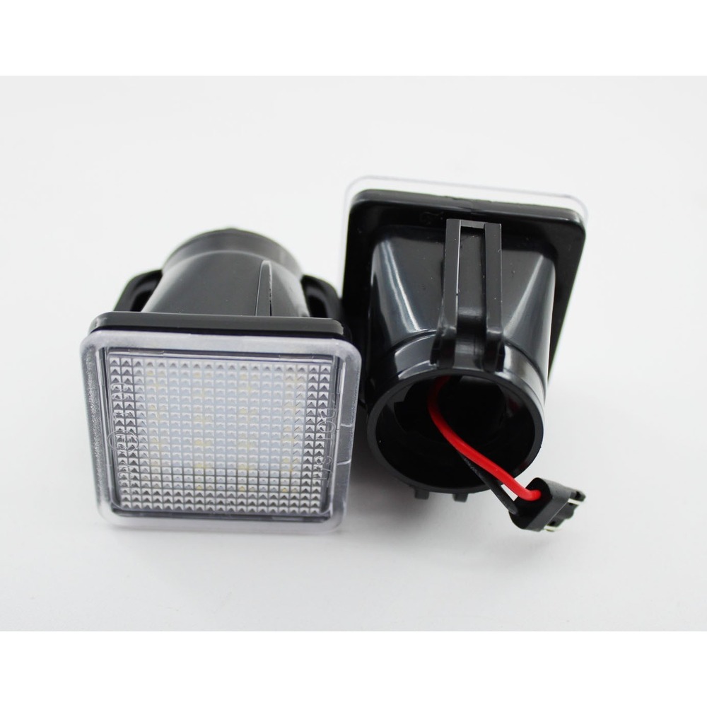 18-SMD LED License Plate Lights for Toyota Lexus 81270-0C040 TO2870101 Pair